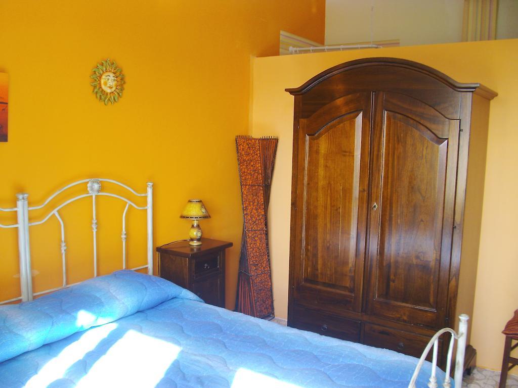 A Casa Di Marco Bed & Breakfast Catania Cameră foto